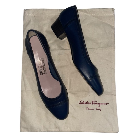 SALVATORE FERRAGAMO Vara Pump Low Heel Calfskin and Leather Women Size 9.5C New - Picture 12 of 16